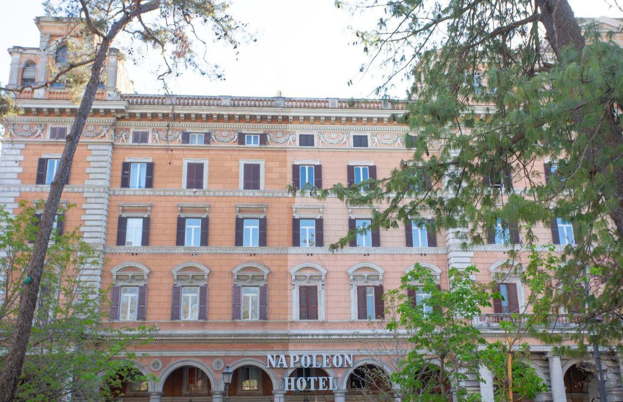 ホテル ナポレオン ローマ エクステリア 写真